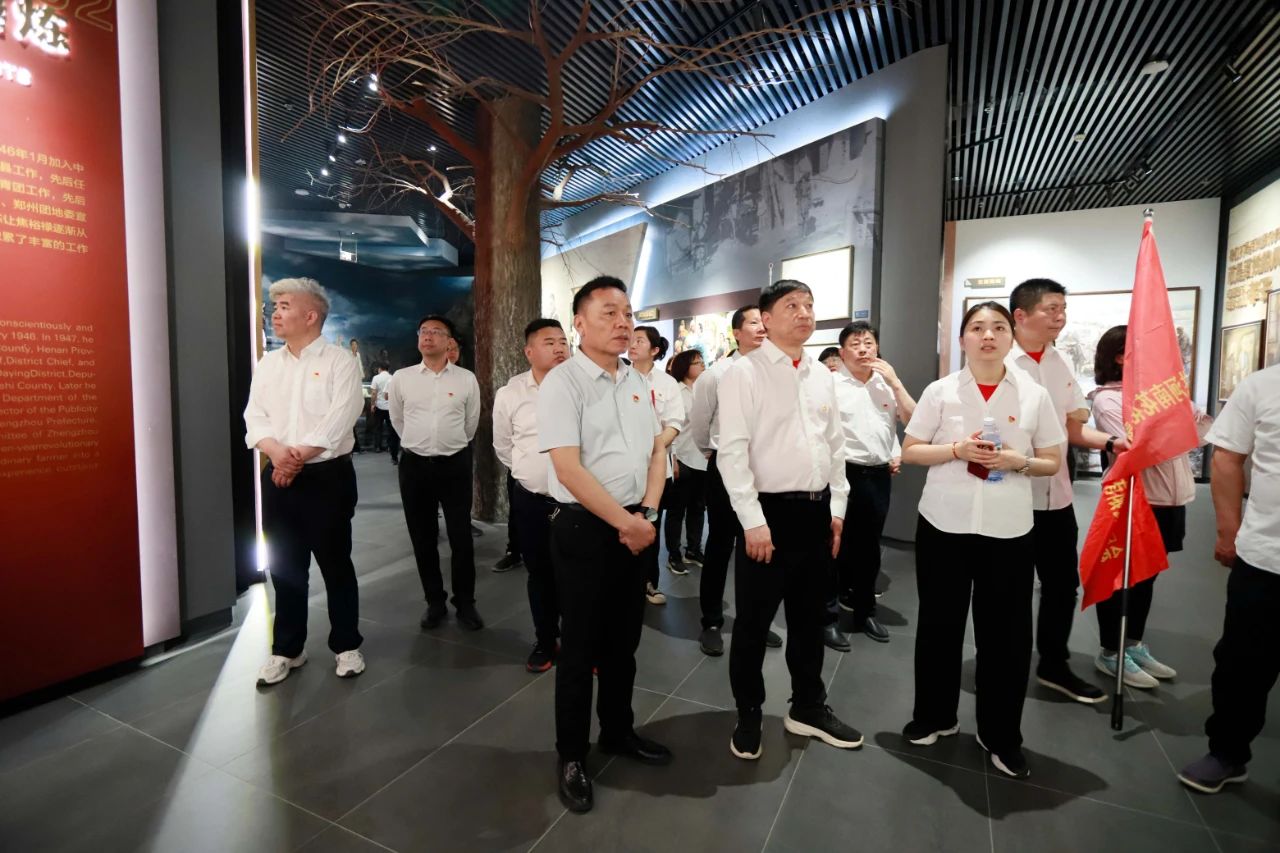 砥礪初心使命，汲取奮進力量丨花花牛乳業(yè)集團黨委組織開展學習“焦裕祿精神”主題黨日活動