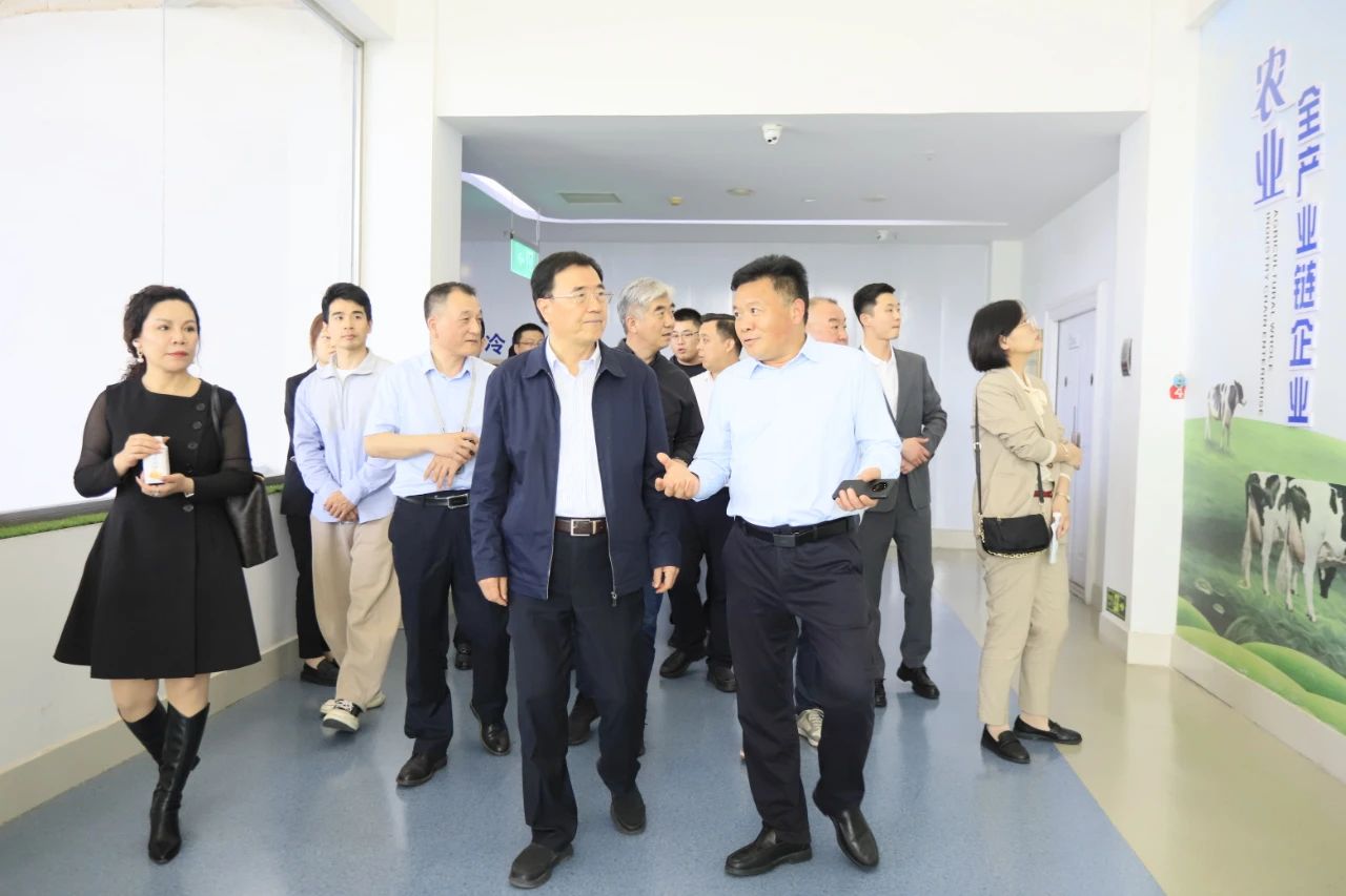 河南省2024國家“學(xué)生飲用奶計(jì)劃”推廣工作推進(jìn)會(huì)在鄭州成功舉辦！