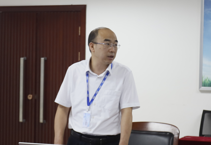 繼往開來 · 再創(chuàng)輝煌 | 花花牛乳業(yè)集團召開9月營銷、養(yǎng)殖及飼料月度經(jīng)營工作會議