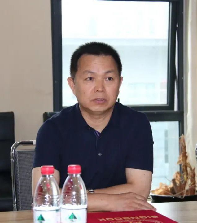 愛(ài)心奶情系學(xué)子，公益情溫暖人心—河南花花牛乳業(yè)集團(tuán)助力基金會(huì)“圓夢(mèng)計(jì)劃?一杯奶”公益項(xiàng)目，愛(ài)心捐贈(zèng)善款50萬(wàn)元！