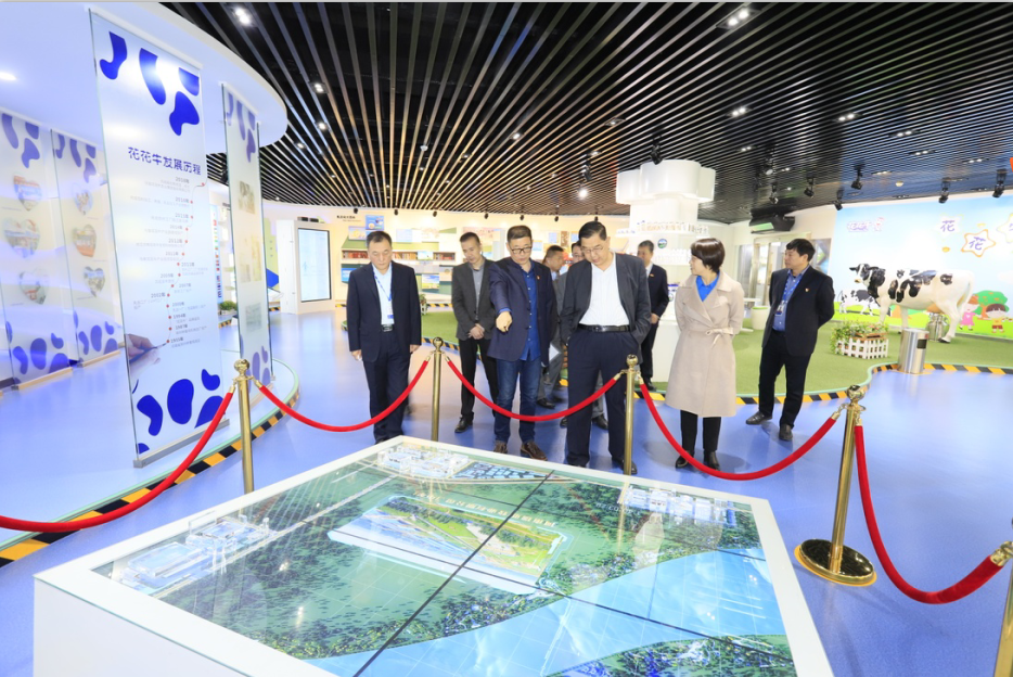 快訊 | 花花牛乳業(yè)集團成為河南省食品工業(yè)協(xié)會食品質(zhì)量安全分會副會長單位